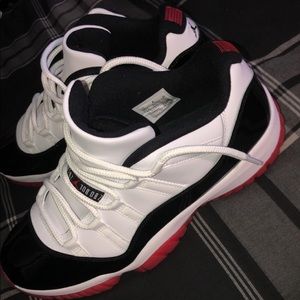 Jordan 11 low bred concord size 12. Ds og all